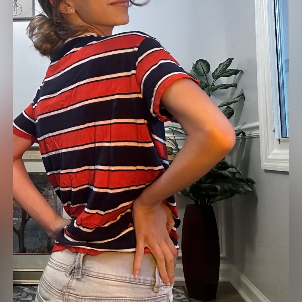 2000s GUESS SHIRT - Picture 2 of 3